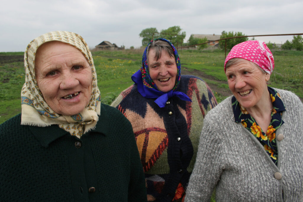 3 Russian women