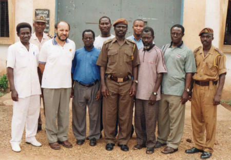 Trabajo ecuménico en la cárcel, junto con el pastor Yeboah metodista, presbiteriano, adventista, etc., Gino Jiménez, SVD